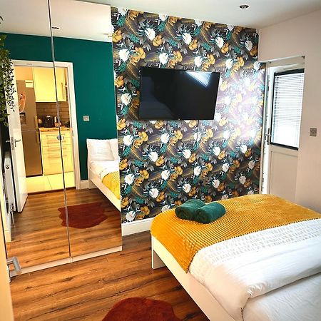Beautiful Studio Flat Hotel Purley Exterior photo