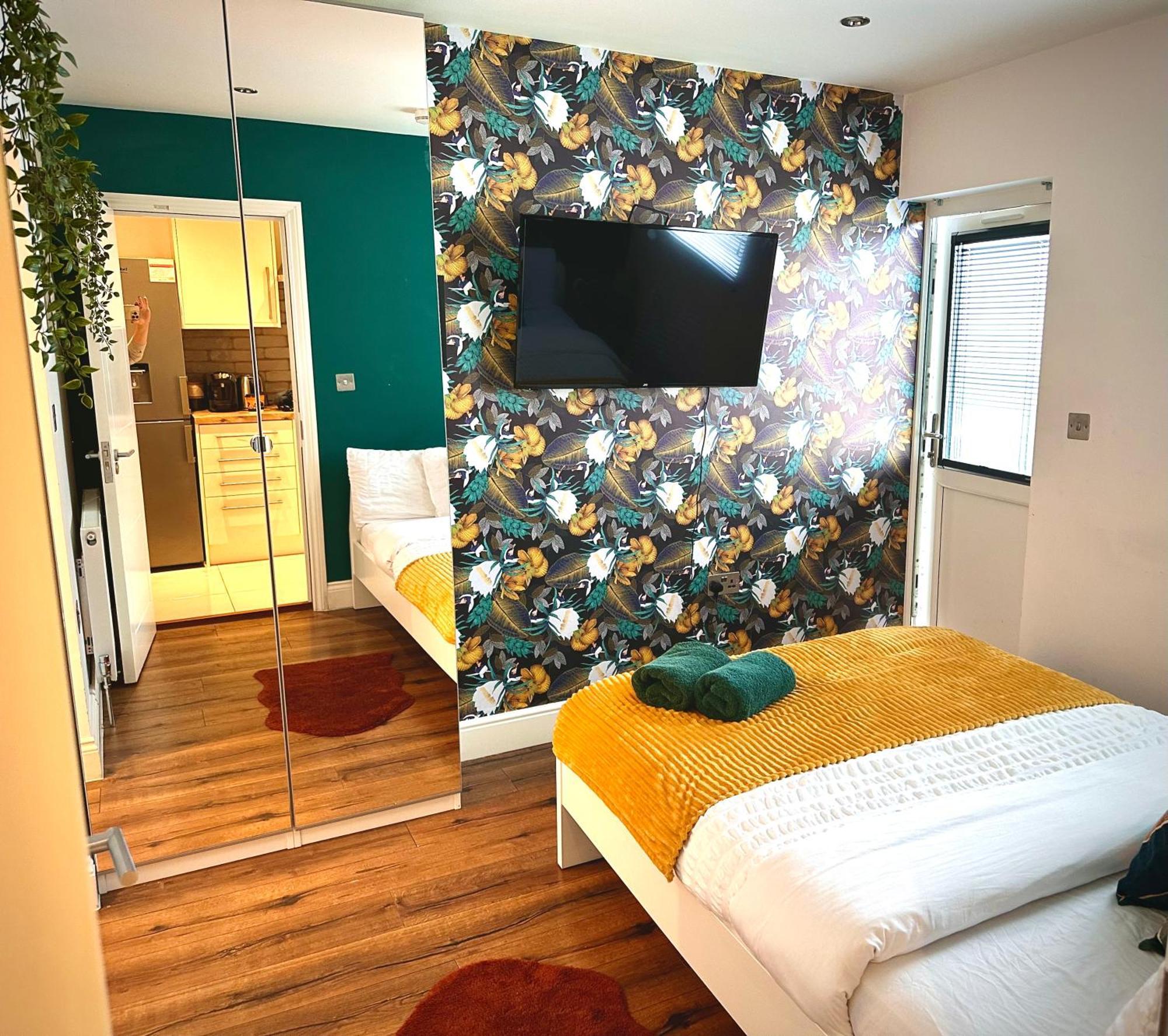 Beautiful Studio Flat Hotel Purley Exterior photo